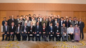 写真6　経法学部同窓会関西支部との合同で行われた懇親会 web